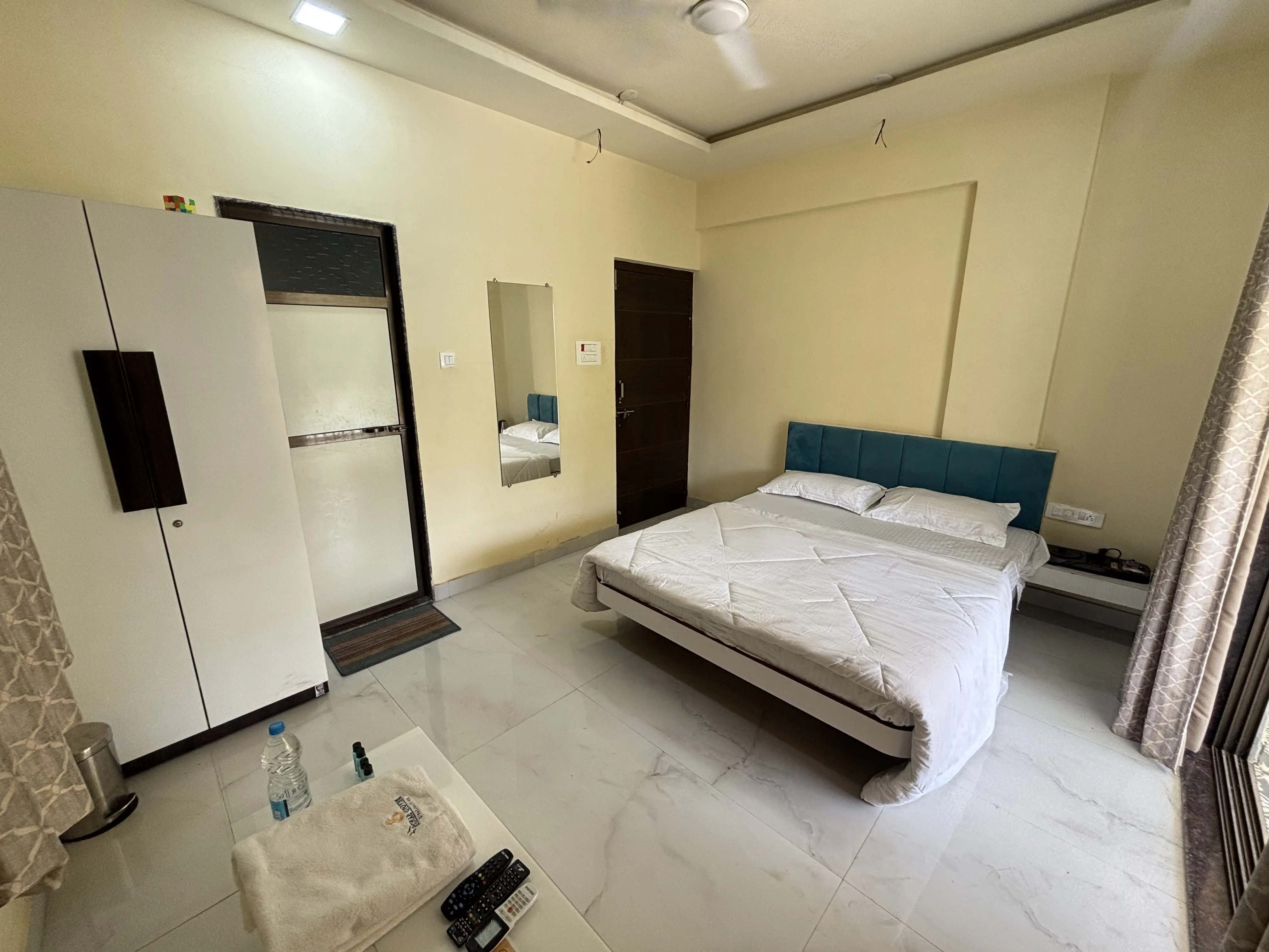 Modern Comfort Room Perspective