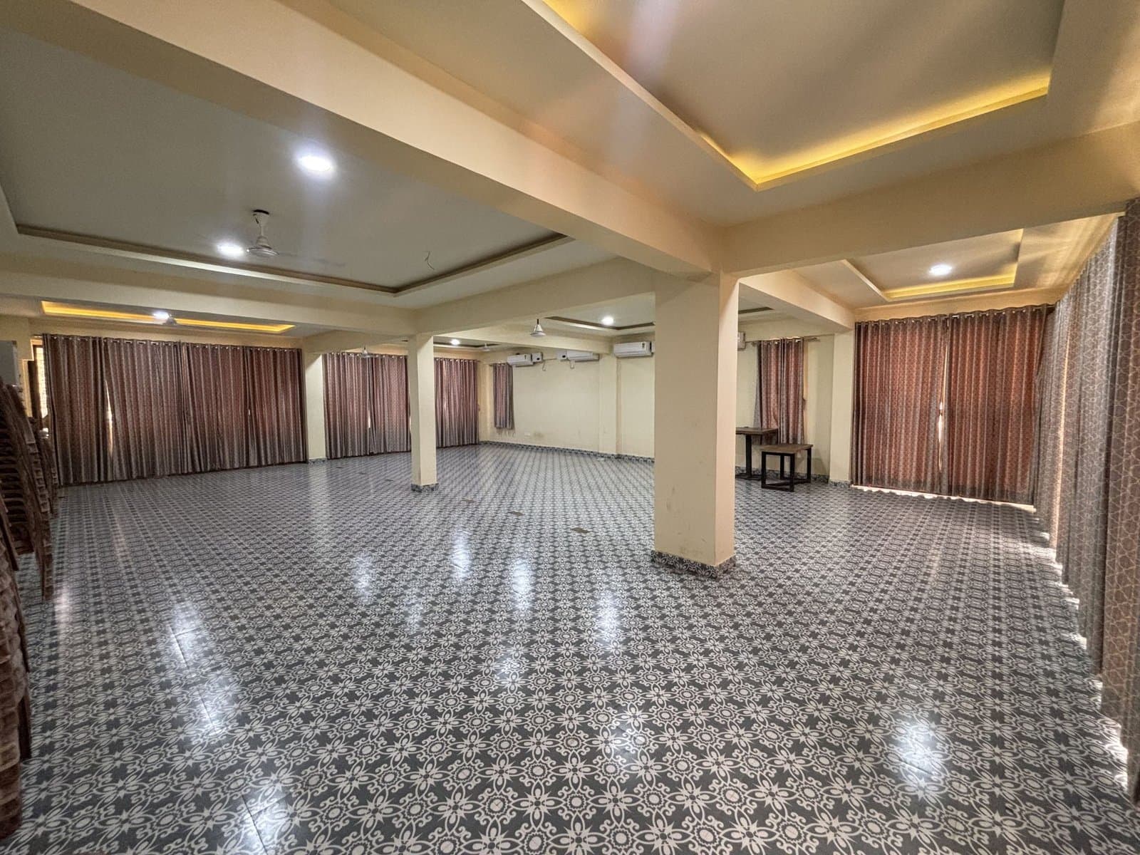 Air-conditioned indoor banquet hall for corporate meetings and group gatherings